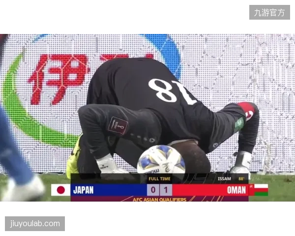 日本队教练组需与场地专家沟通，获取每块场地最及时的草皮数据反馈。